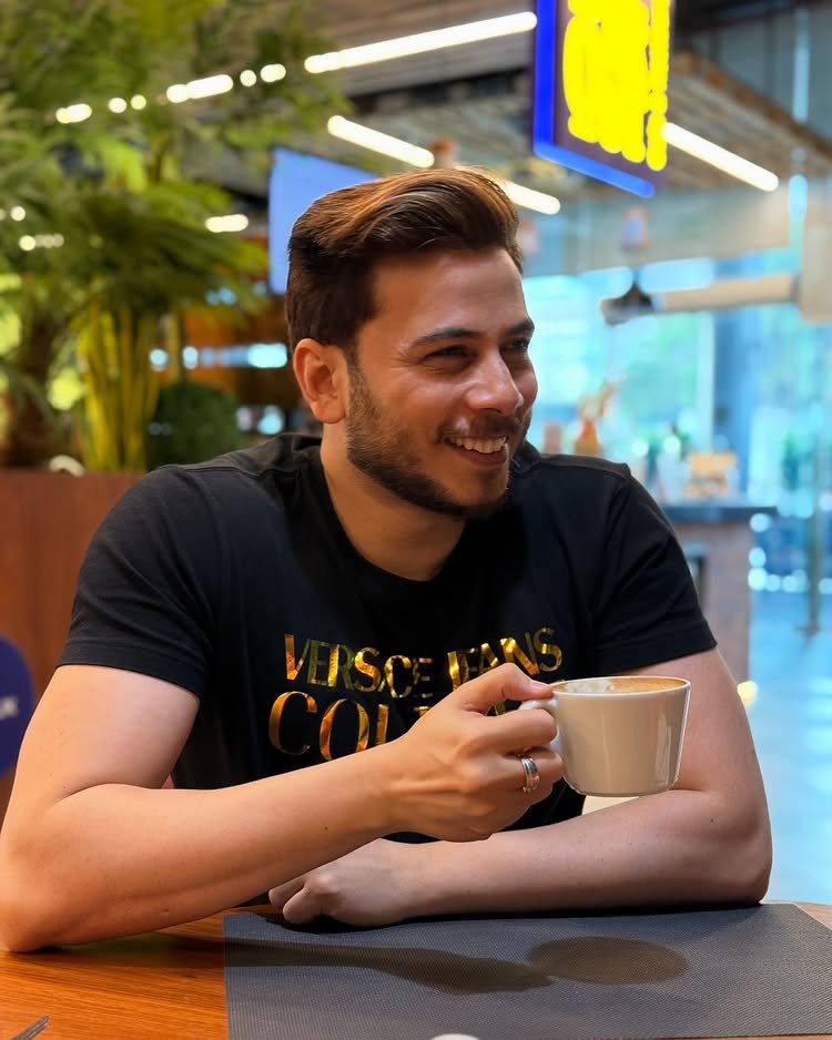 Nitish Rajput Biography: Age, Wife Name, Education, YouTube Career, Net ...
